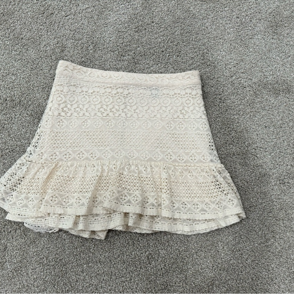Elegant Lace Beige Skirt